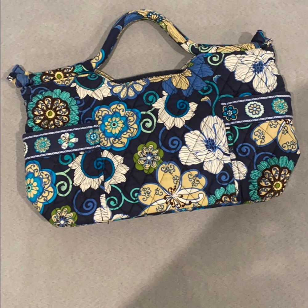 Vera Bradley hand bag in Mod Floral